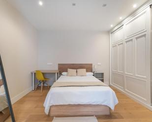 Dormitori de Apartament per a compartir en  Madrid Capital amb Aire condicionat, Calefacció i Moblat