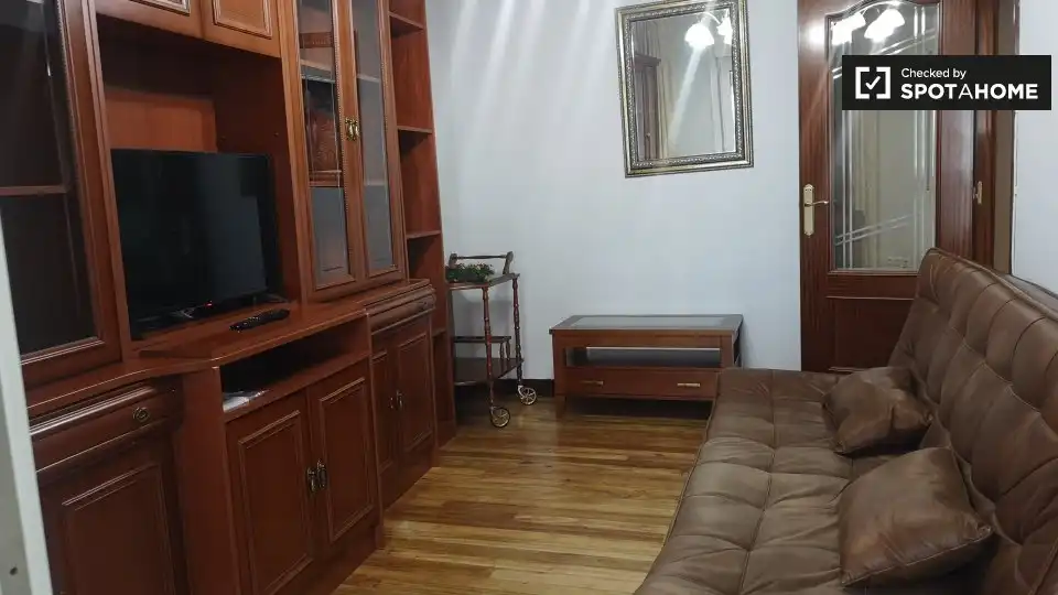 Room in Artatzu - Larraskitu