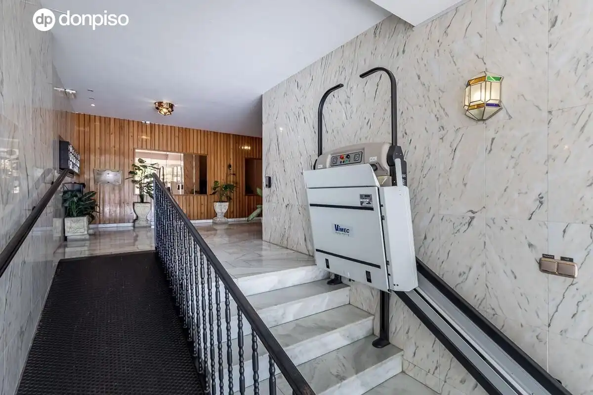 Flat for sale in Granada  with Air Conditioner and Heating