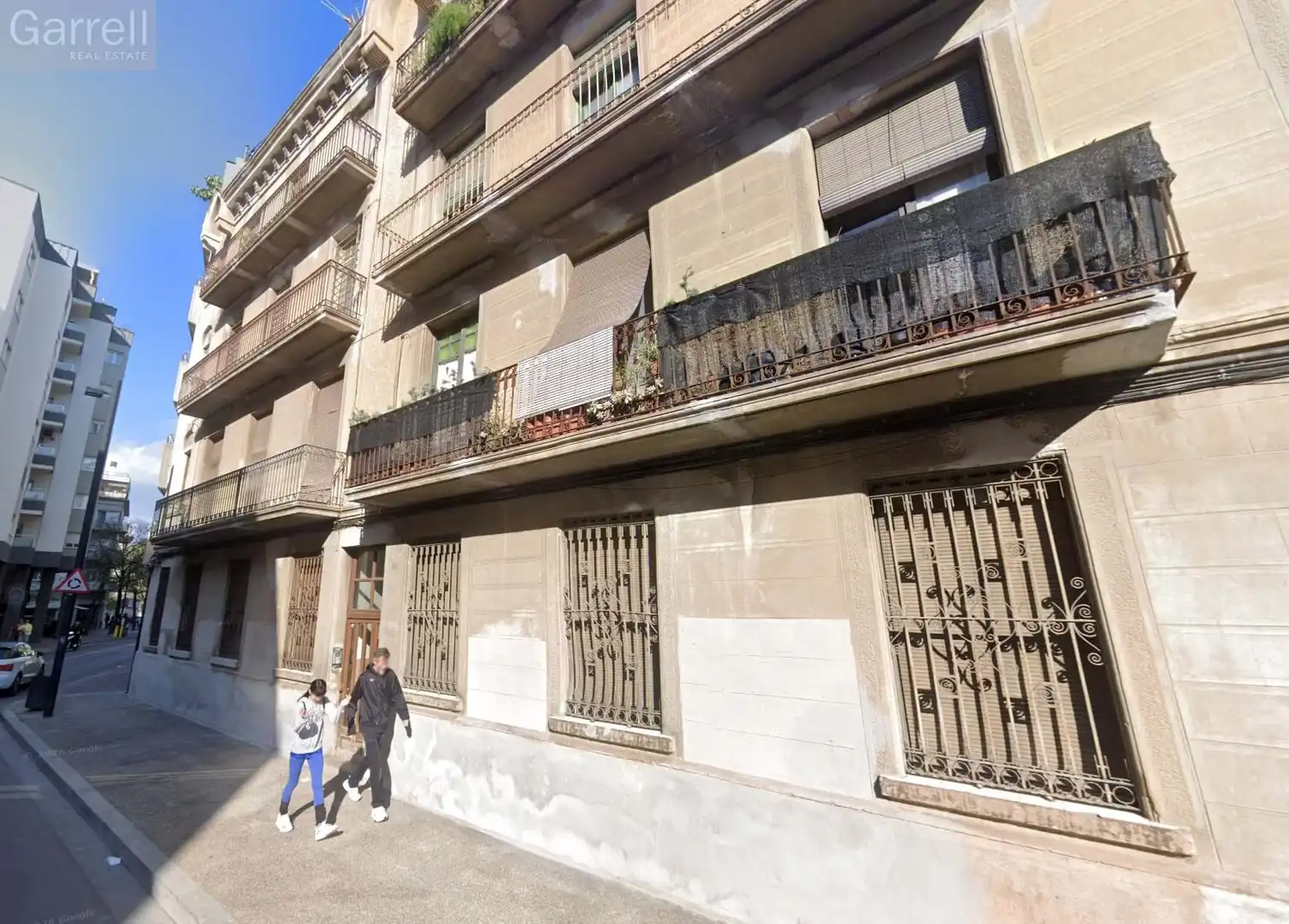 Vista exterior de Edificio en venta en Girona