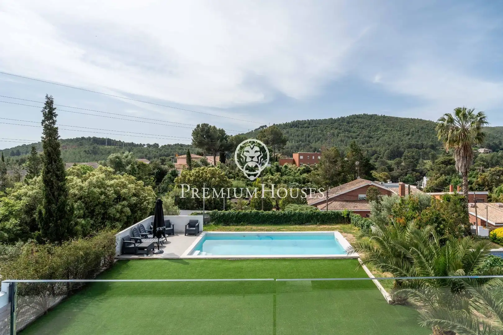 Swimming pool of Houses for sale in Gavà  with Air Conditioner, Heating and Private garden