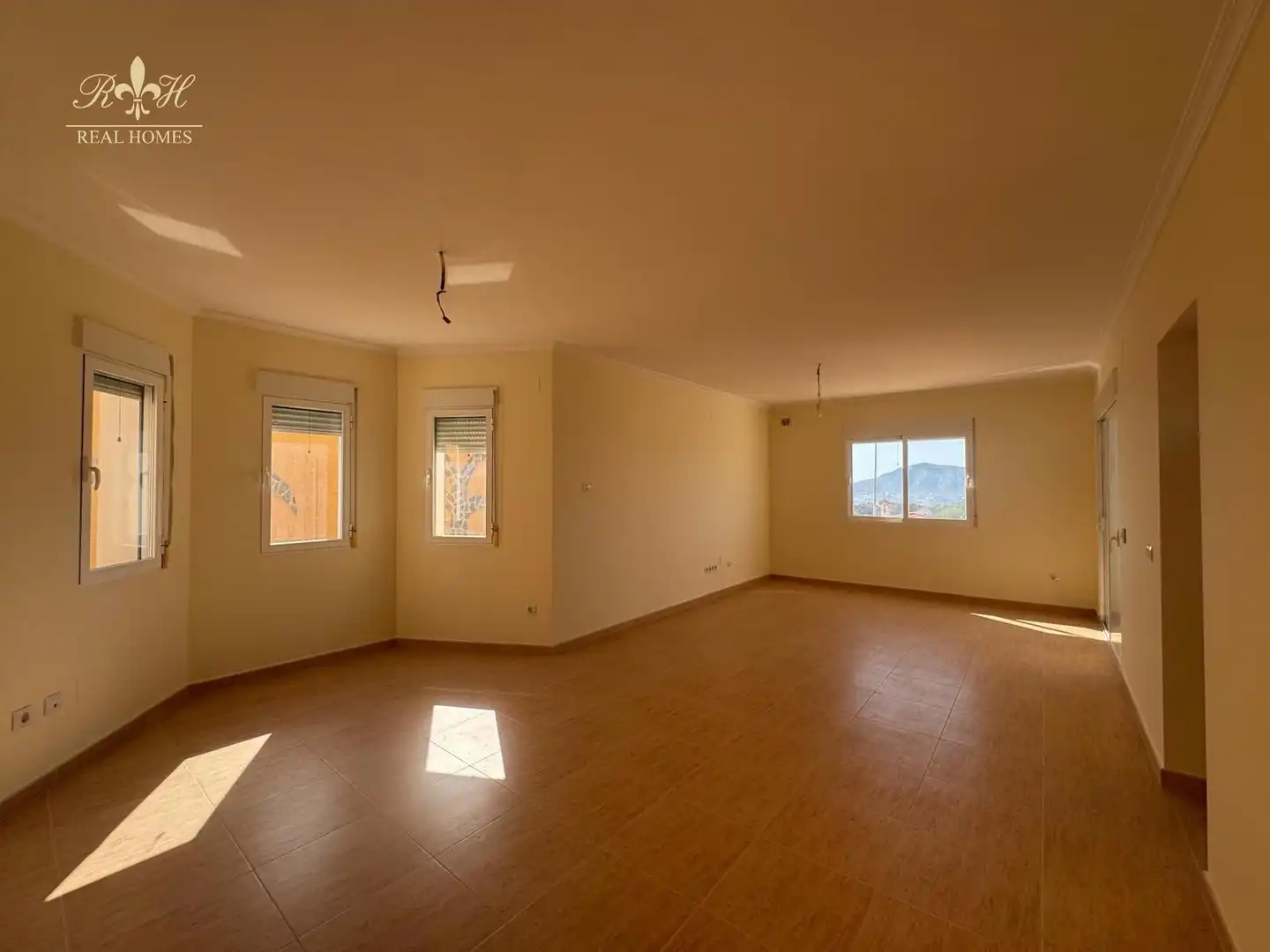 Living room of Houses for sale in L'Alfàs del Pi  with Air Conditioner, Heating and Swimming Pool