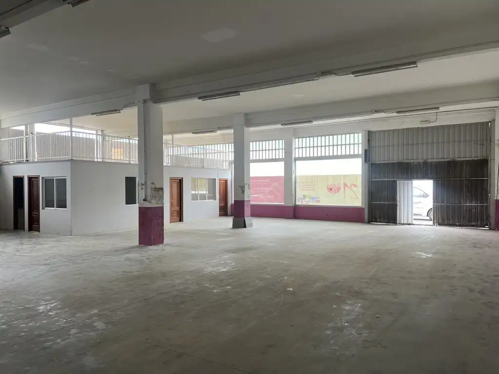 Industrial buildings for rent in Padrón