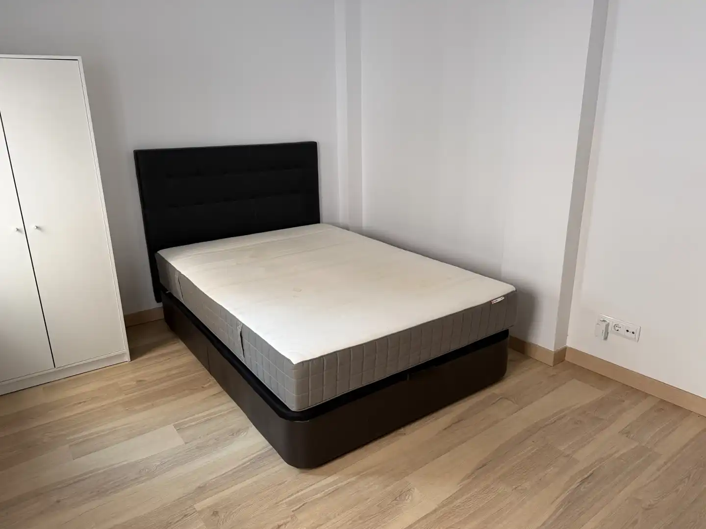 Wohnung zur Miete in Calle de Tremp, 24, Ciudad Universitaria