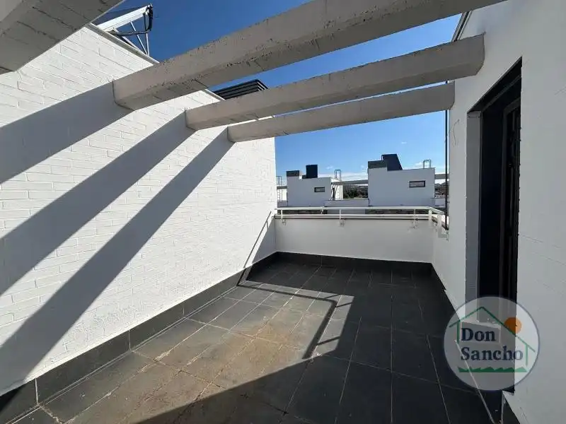 Terraza de Casa adosada en venta en Arroyo de la Encomienda con Calefacción, Terraza y Trastero