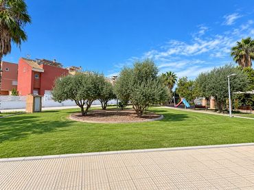 Bungalow con balcón en venta en Orihuela ciudad