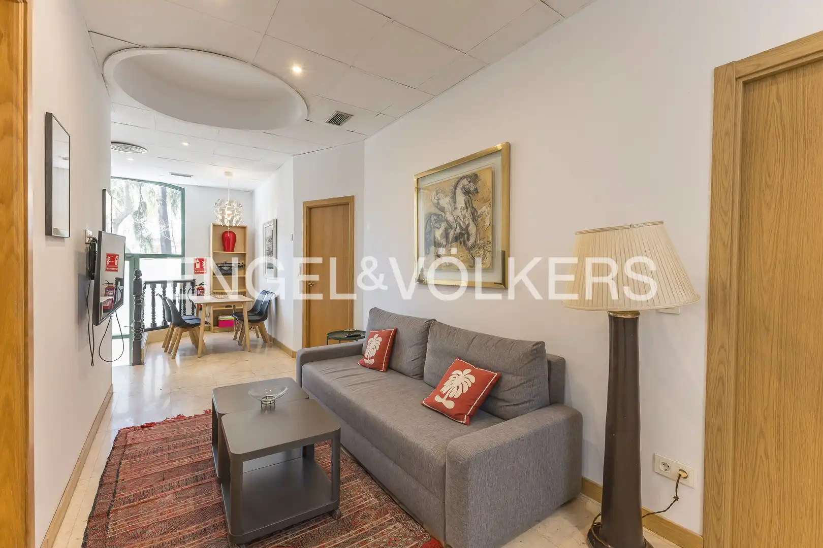Sala d'estar de Planta baixa de lloguer en Madrid amb Aire condicionat, Calefacció i Jardí privat