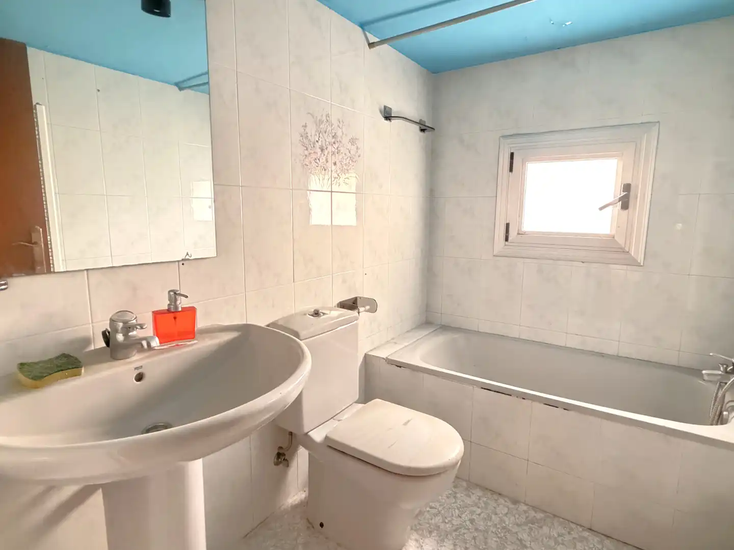 Bathroom of Houses for sale in Girona  with Private garden and Terrace