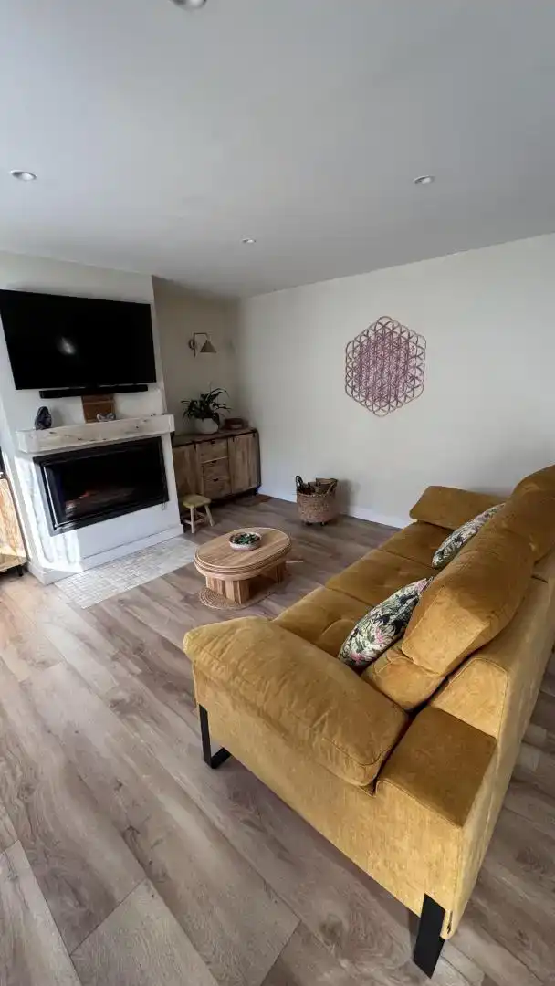 Sala d'estar de Casa o xalet en venda en Soba amb Balcó