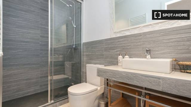 Piso en Alquiler en Cortes - Huertas