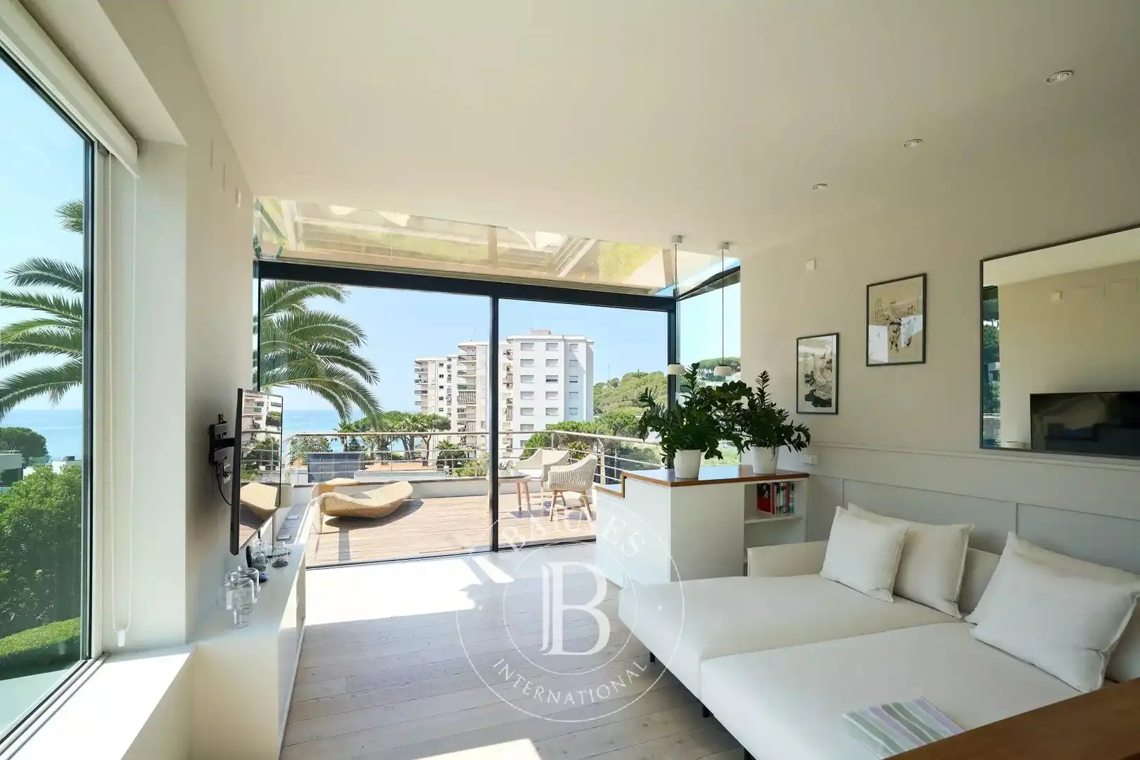 Sala de estar de Casa o chalet en venta en Sant Pol de Mar con Aire acondicionado, Calefacción y Jardín privado