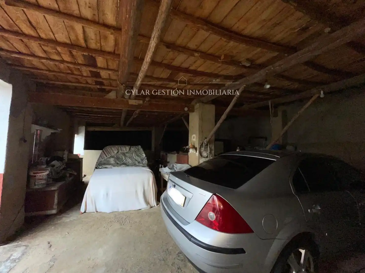 Casa o xalet en venda en San Pedro de Rozados amb Calefacció, Traster i Moblat