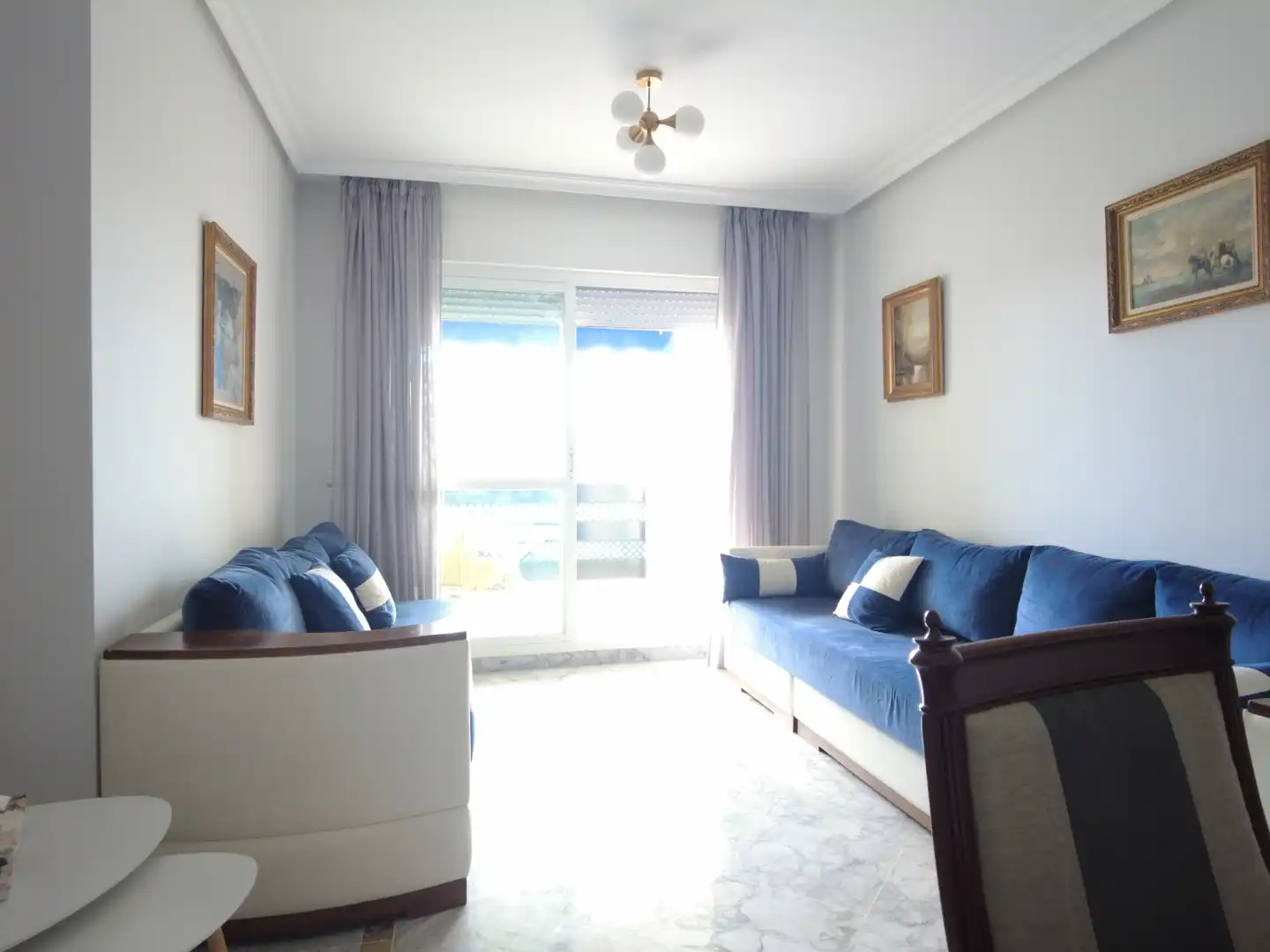 Living room of Flat for sale in Marbella  with Air Conditioner, Heating and Terrace