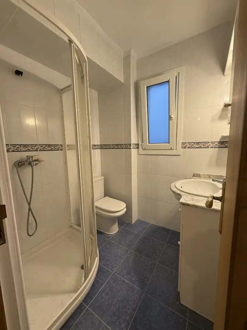 Baño de Piso en venta en Zumaia con Terraza y Balcón