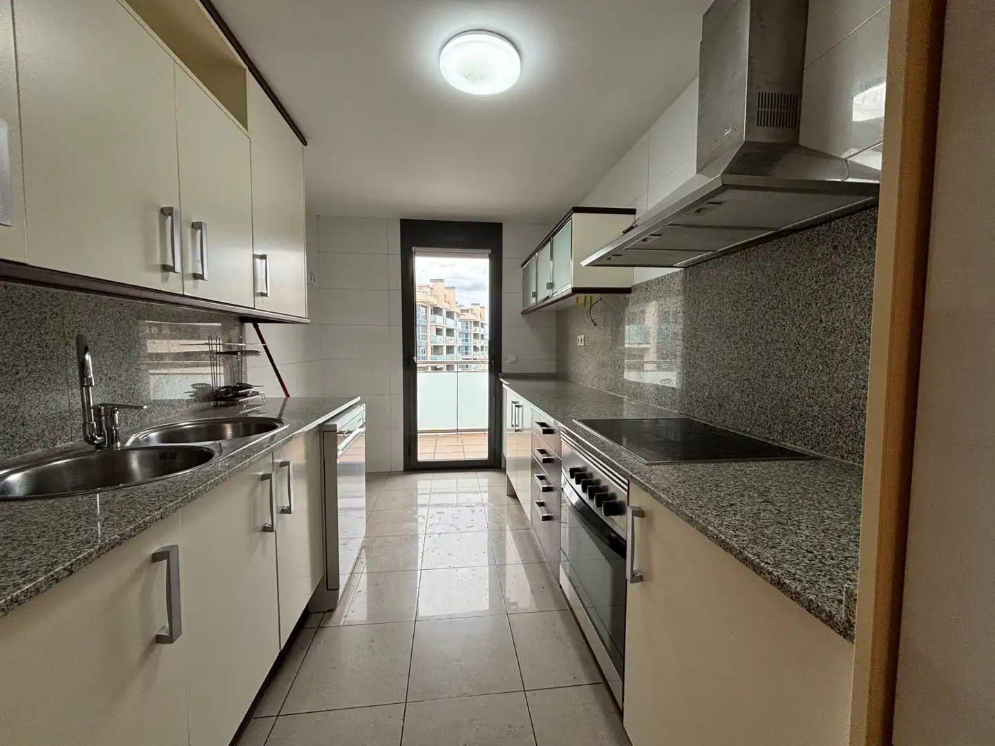 Flat for rent in Carrer del Pont de Suert, Cappont