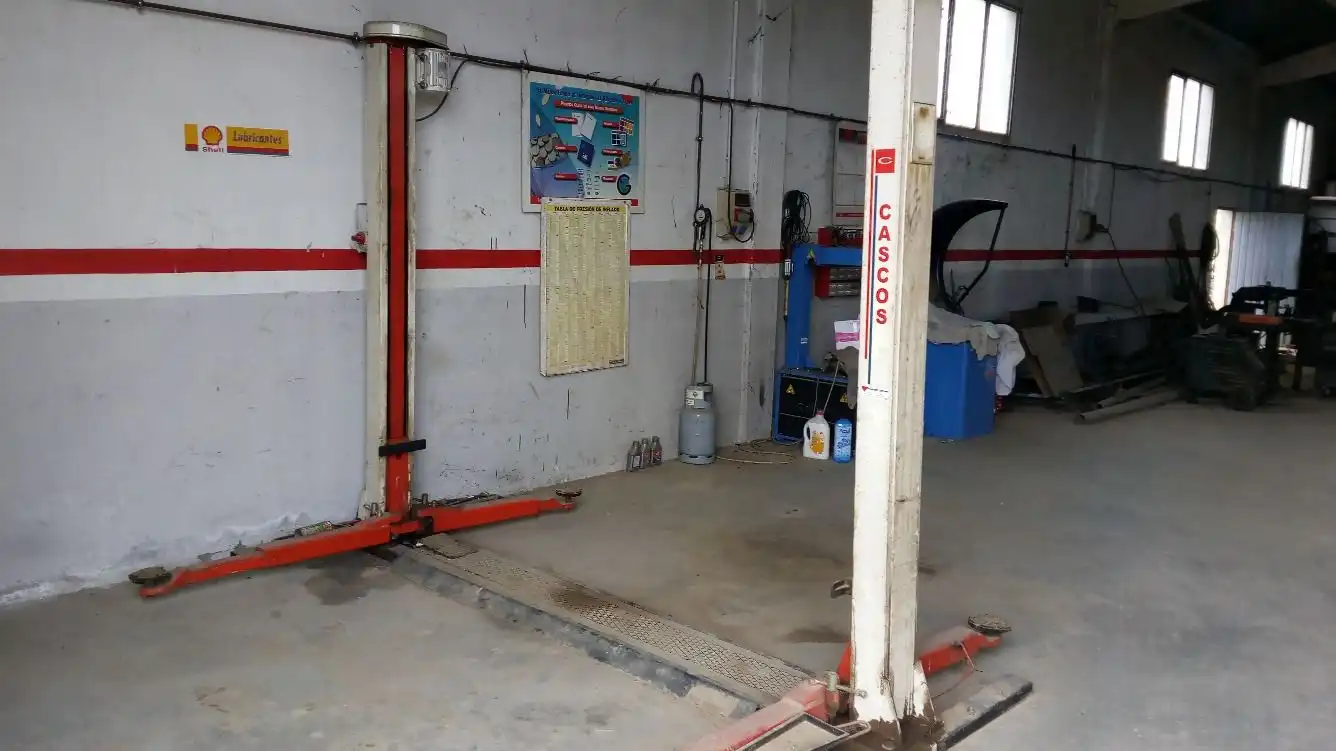 Parking of Industrial buildings for sale in Esplús