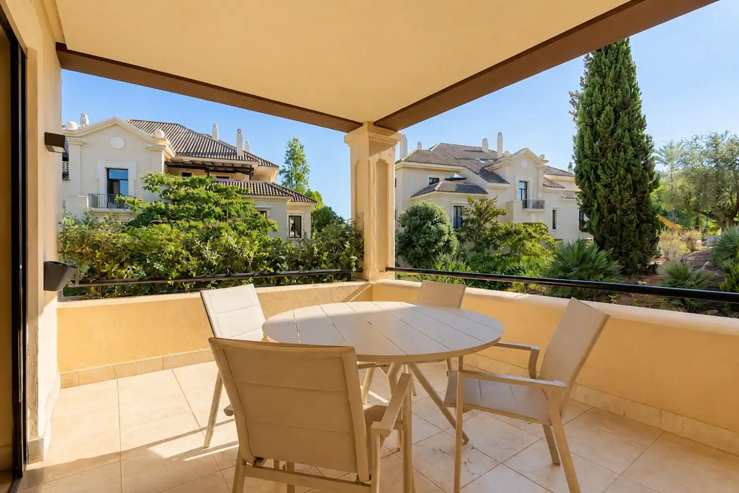 Apartments for rent in Sotogrande Alto