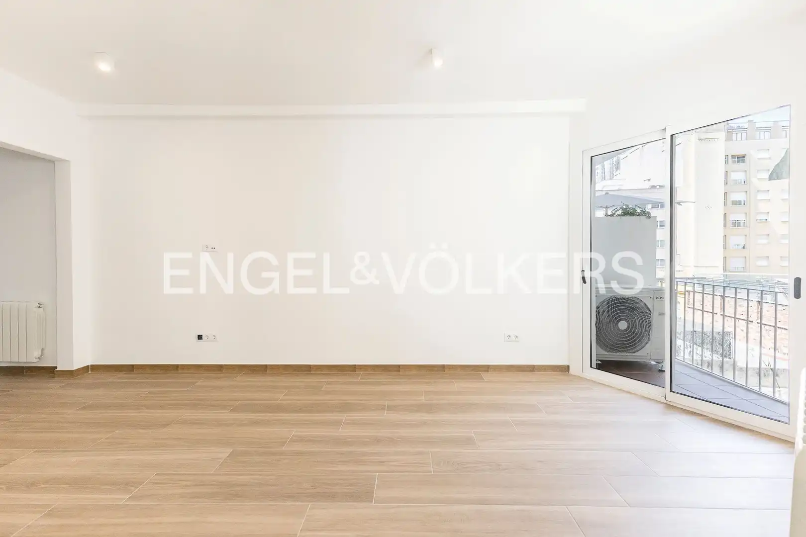 Appartamento con terrazza in vendita a Eixample, imagen 2