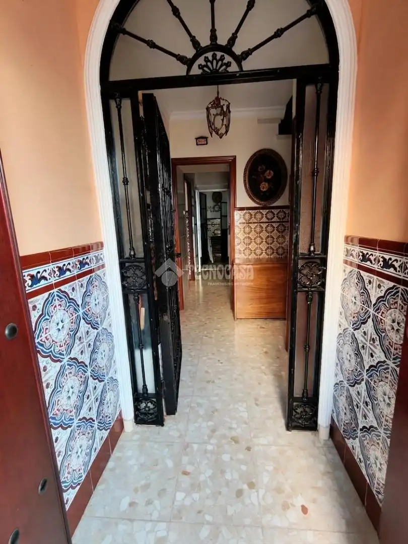 Casa adosada en venda en Marchena
