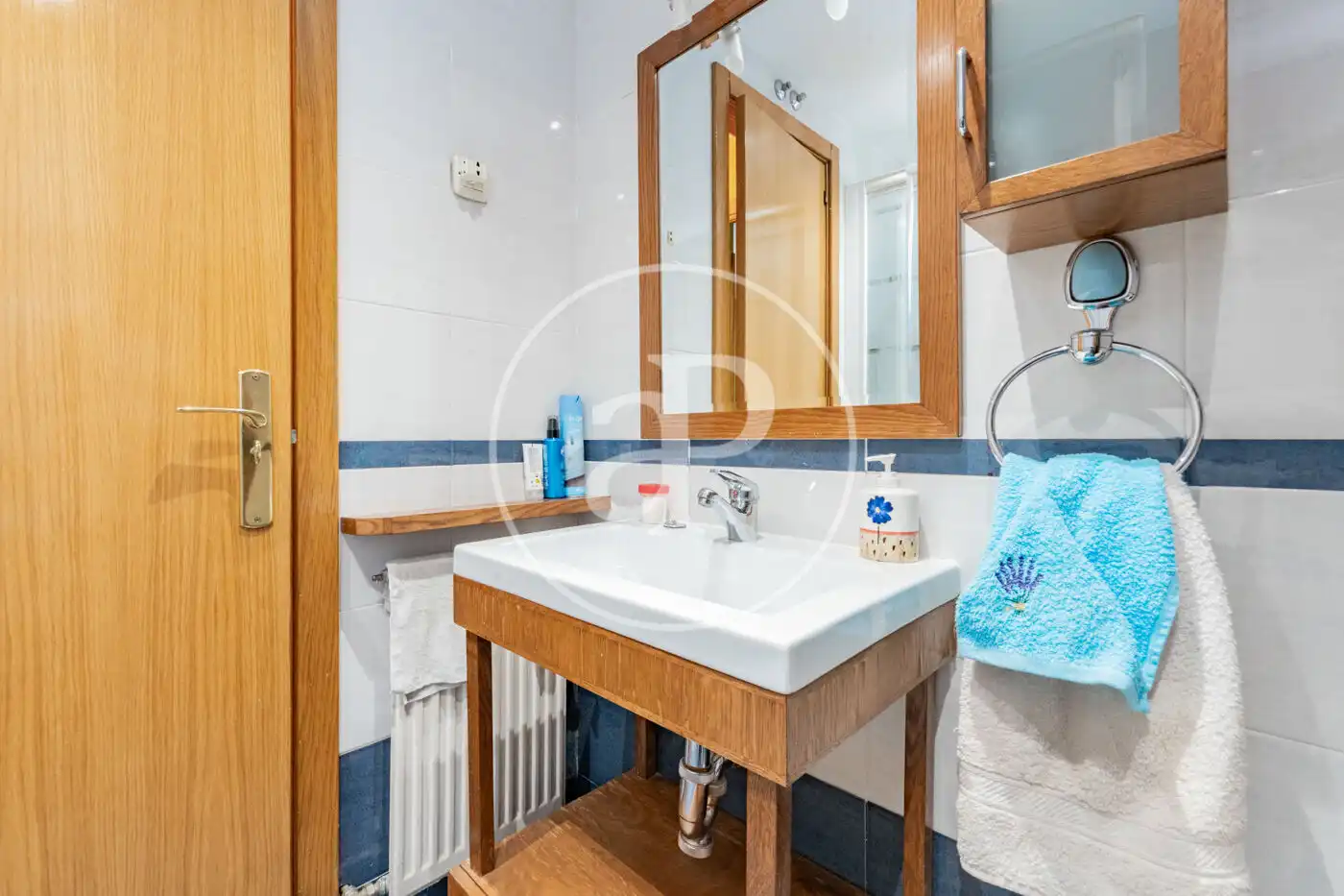 Baño de Piso en venta en Madrid con Aire acondicionado, Calefacción y Jardín privado