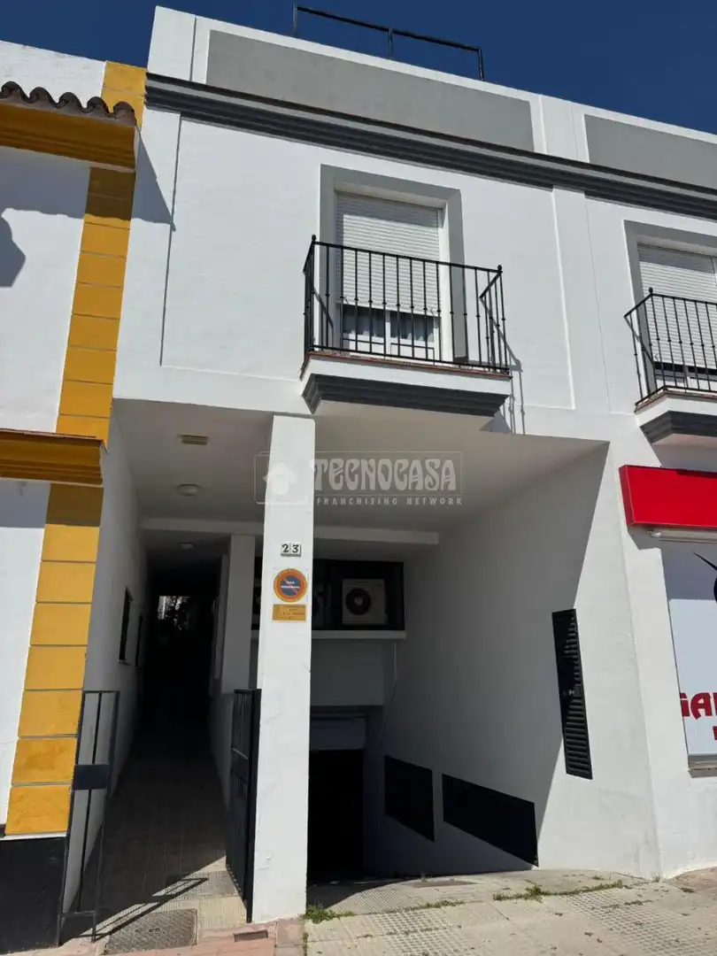 Exterior view of Flat for sale in Arcos de la Frontera  with Air Conditioner and Furnished