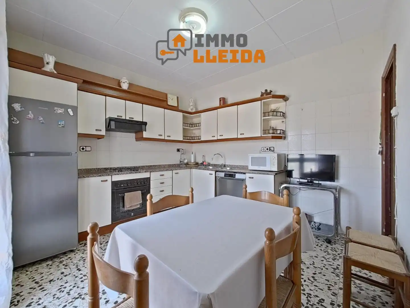 Exterior view of Flat for rent in Os de Balaguer  with Heating, Terrace and Storage room