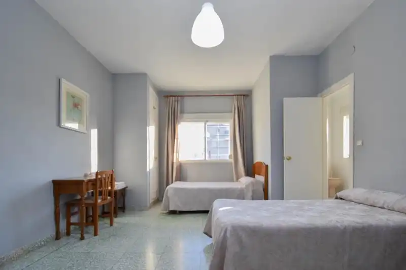 Edificio en venta en Avenida Palos de la Frontera, 3, Santa Fe