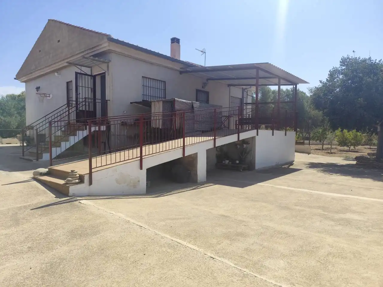 House with garden for sale in Calle UMBRIA DE AGRA