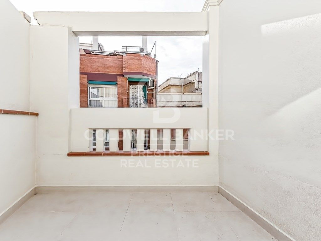 Vista exterior de Àtic en venda en  Barcelona Capital amb Terrassa