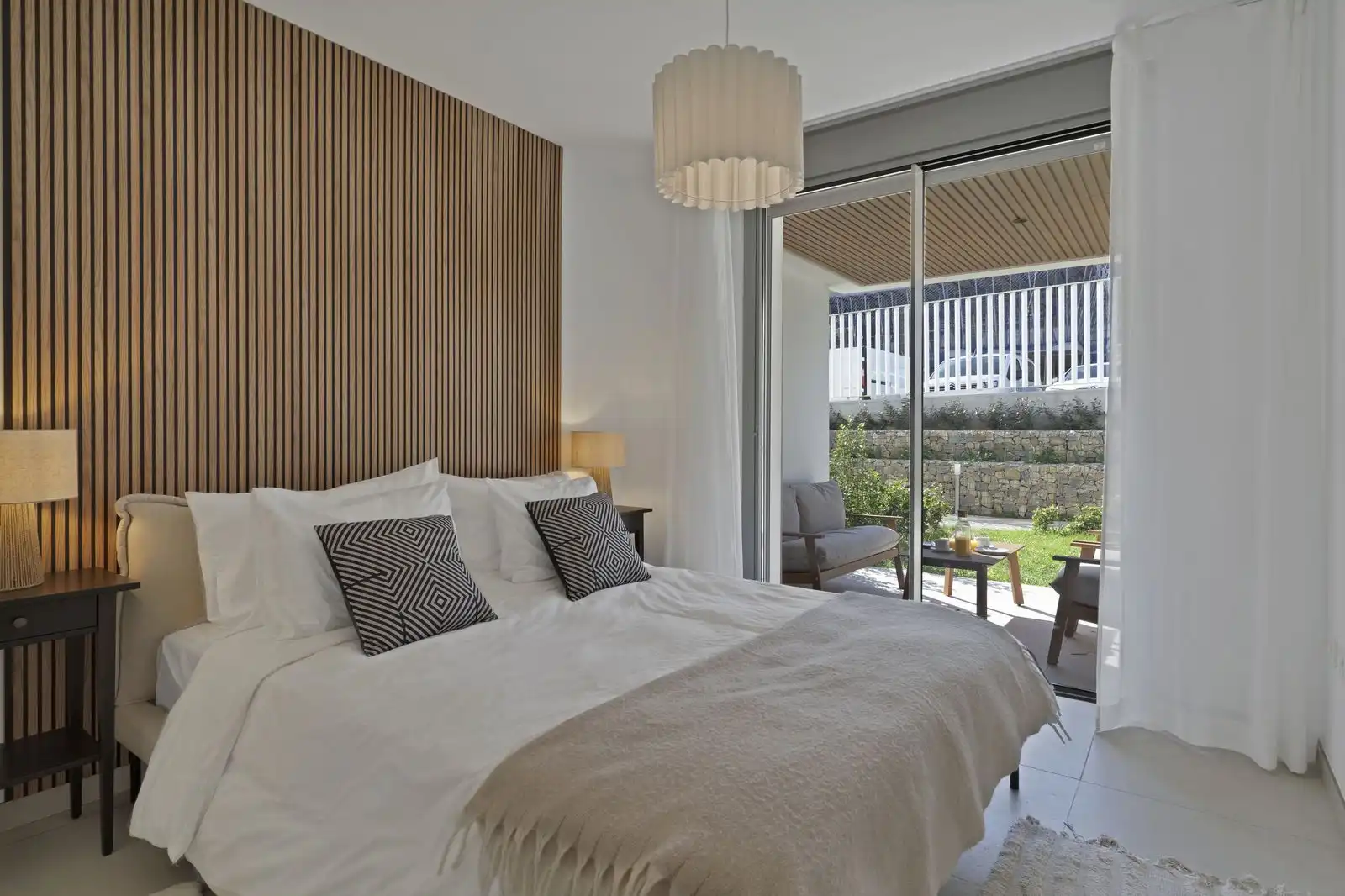 Dormitori de Apartament en venda en Marbella amb Aire condicionat, Jardí privat i Terrassa