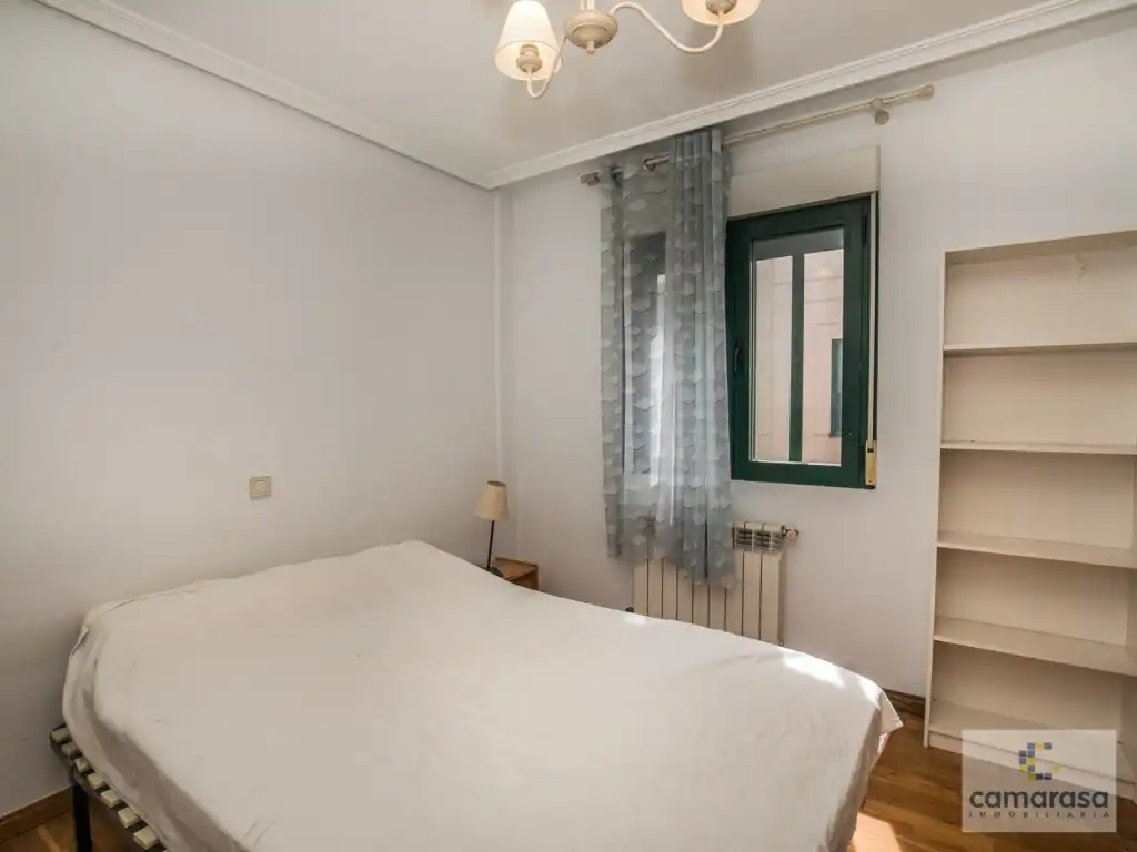 Habitación de Casa adosada en venta en Ávila