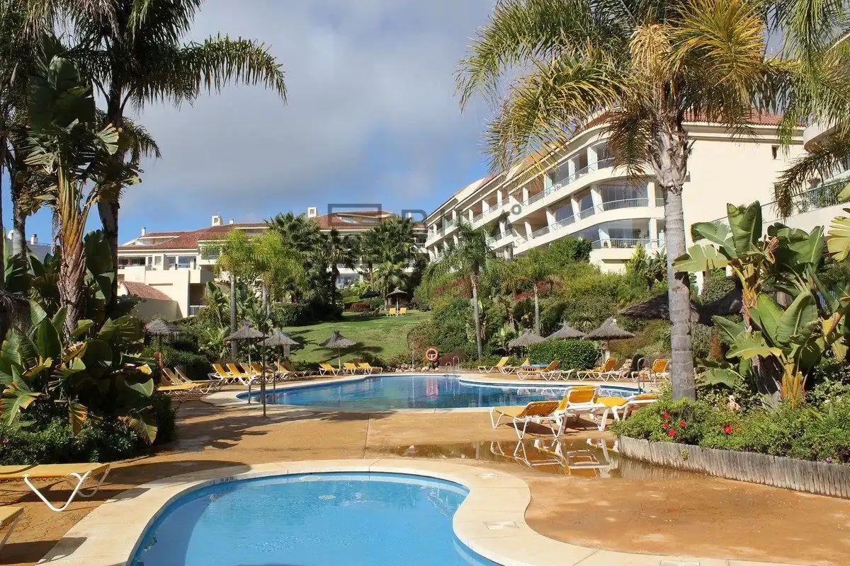 Pis amb piscina en venda a Las Olas, imagen 2