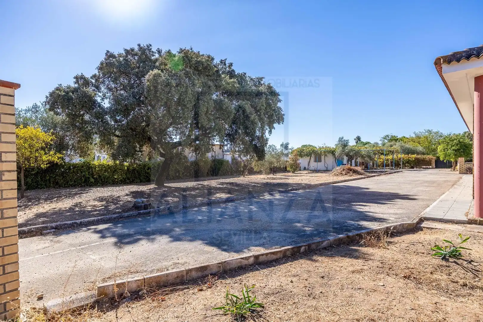 Houses for sale in Sanlúcar la Mayor, Sevilla