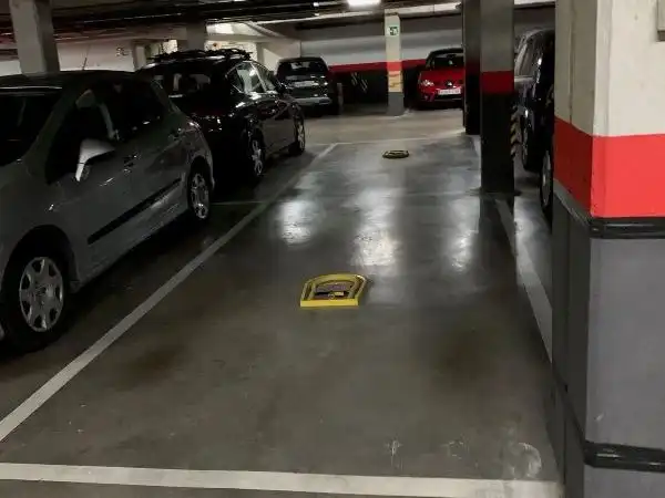 Parking of Garage for rent in Madrid