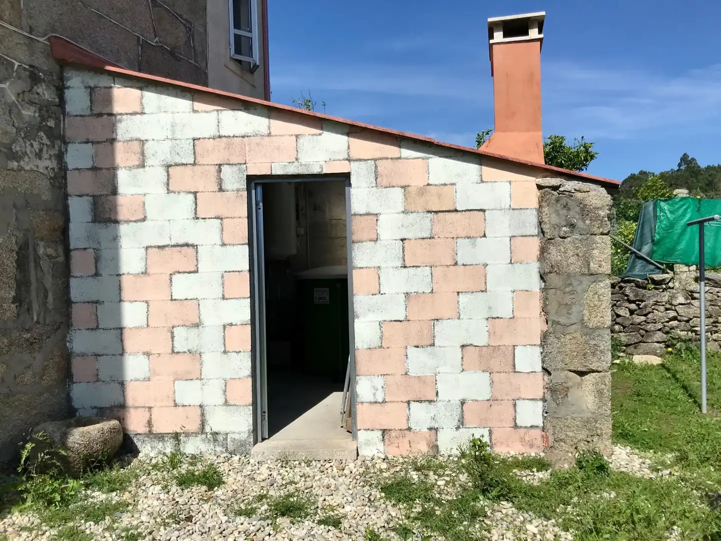 Vista exterior de Casa o xalet en venda en Porto do Son amb Calefacció, Terrassa i Balcó