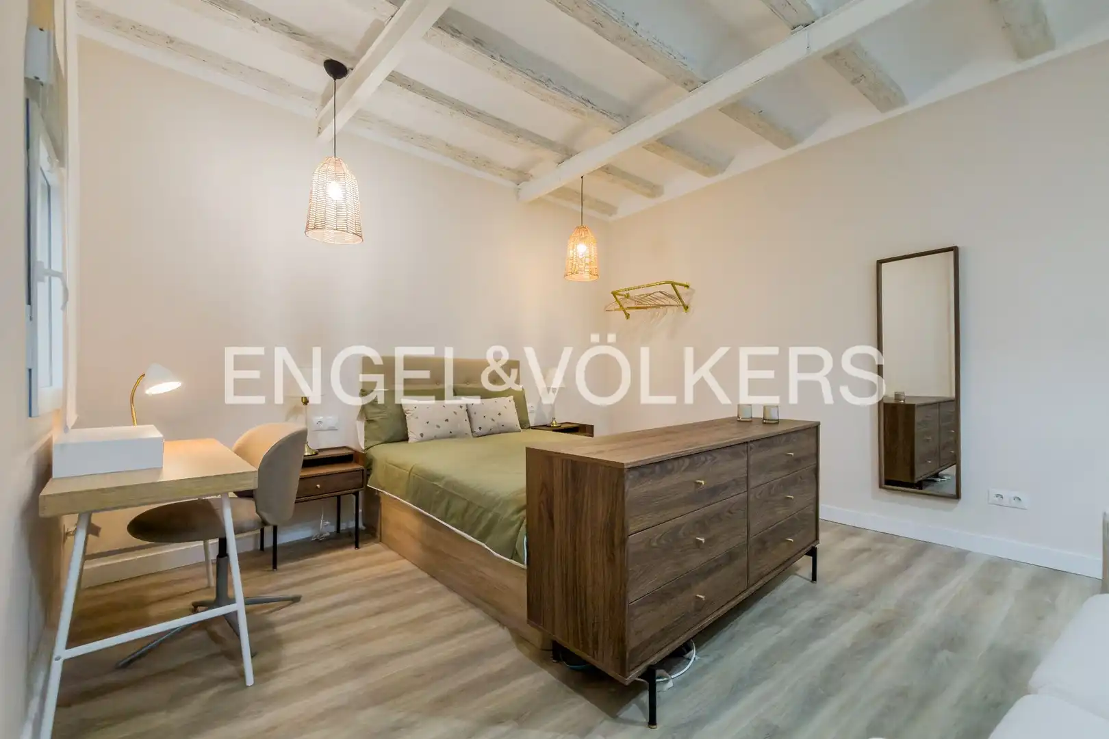 Bedroom of Flat for rent in Ciutat Vella