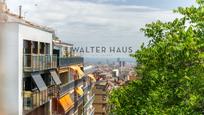 Exterior view of Single-family semi-detached for sale in  Barcelona Capital  with Air Conditioner and Terrace