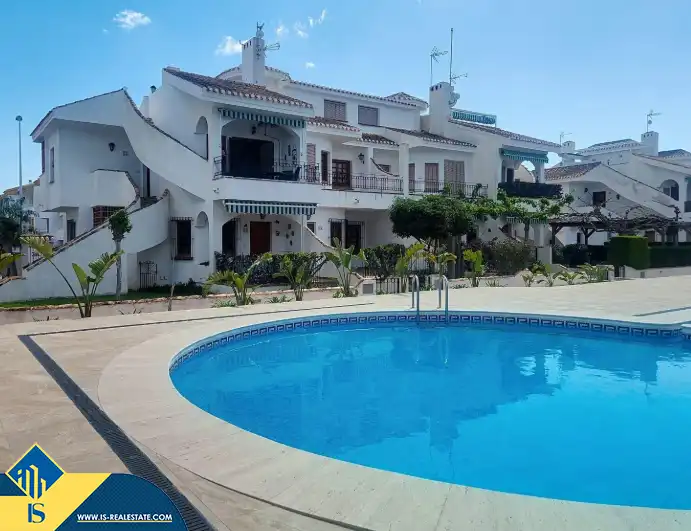 Piscina de Casa o xalet en venda en Pilar de la Horadada amb Terrassa, Moblat i Piscina comunitària