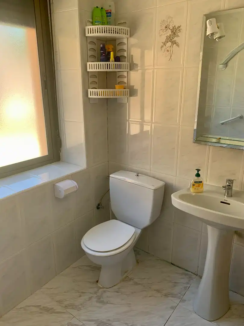 Badezimmer von Haus oder Chalet zum Verkauf in Corrales del Vino mit Möbliert