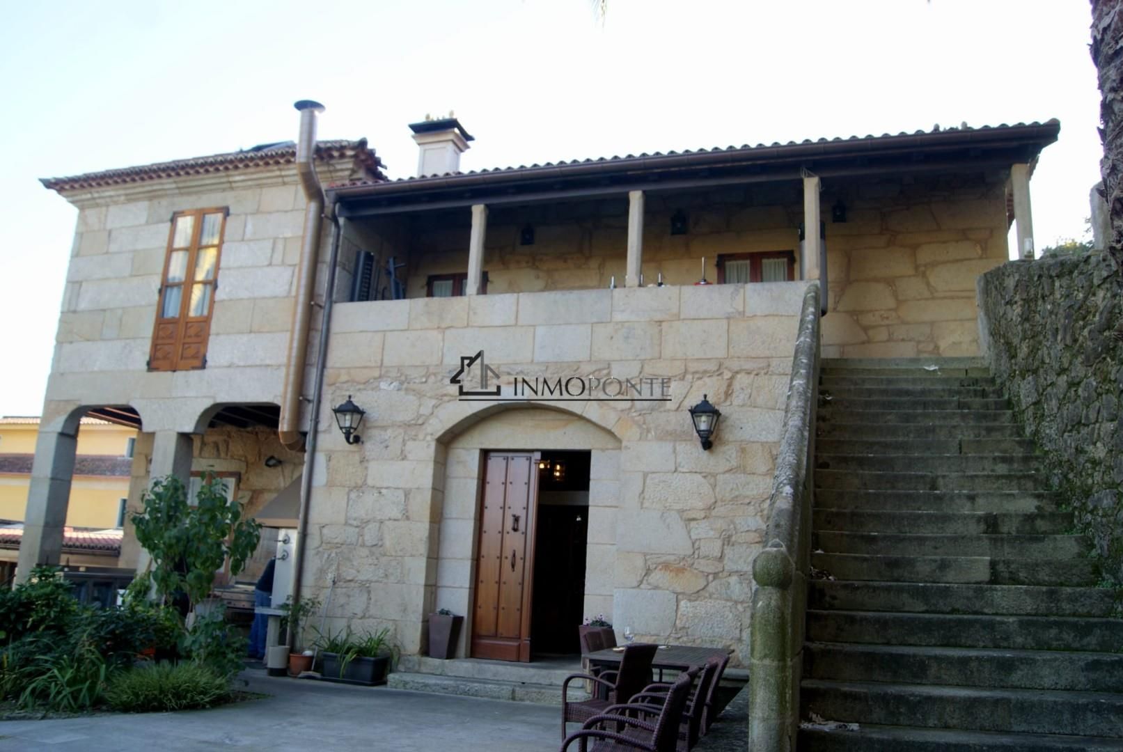Vista exterior de Casa o chalet en venta en Pontevedra Capital  con Jardín privado