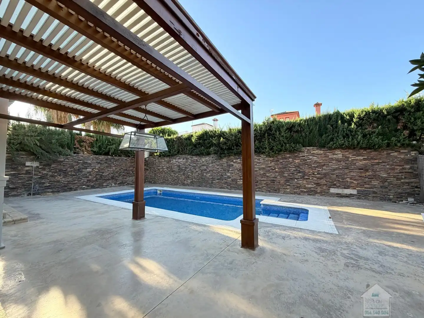 Piscina de Casa o xalet en venda en Simon Verde