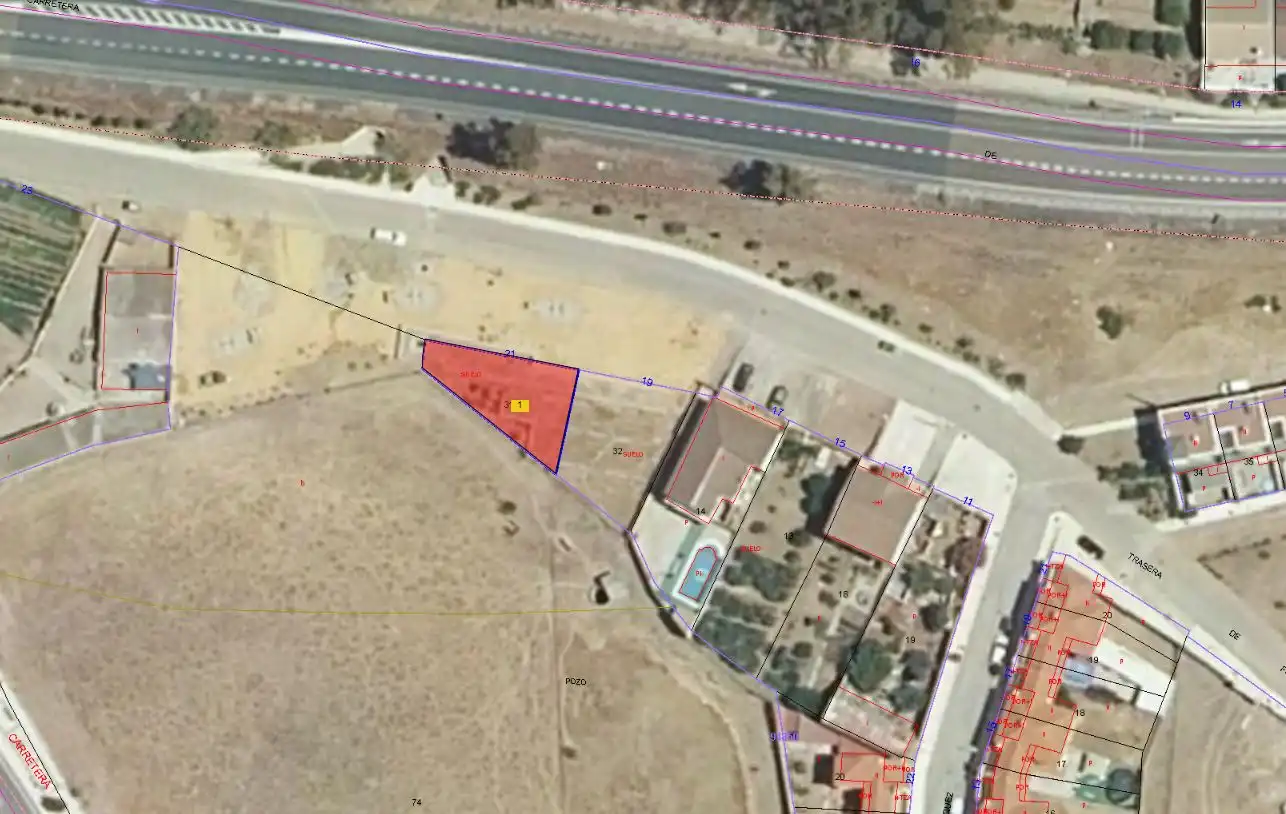 Residential land for sale in Carretera Aracena
