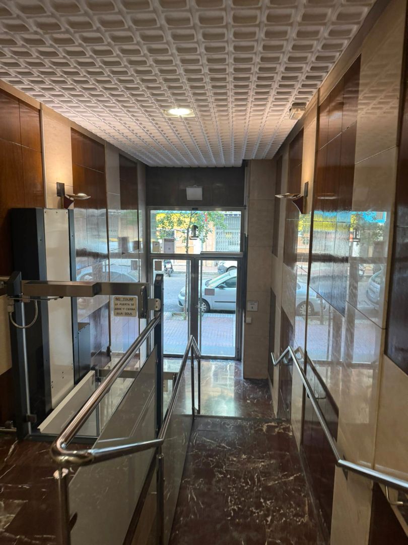 Pis en venda en  Zaragoza Capital amb Calefacció, Moblat i Rentadora