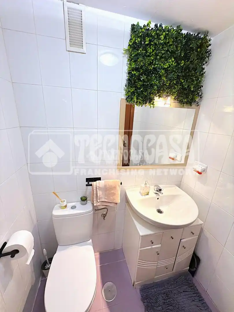 Baño de Piso en venta en Cuenca con Calefacción, Parquet y Terraza