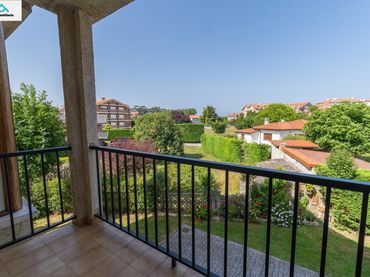 Appartement avec balcon à vendre à Ris