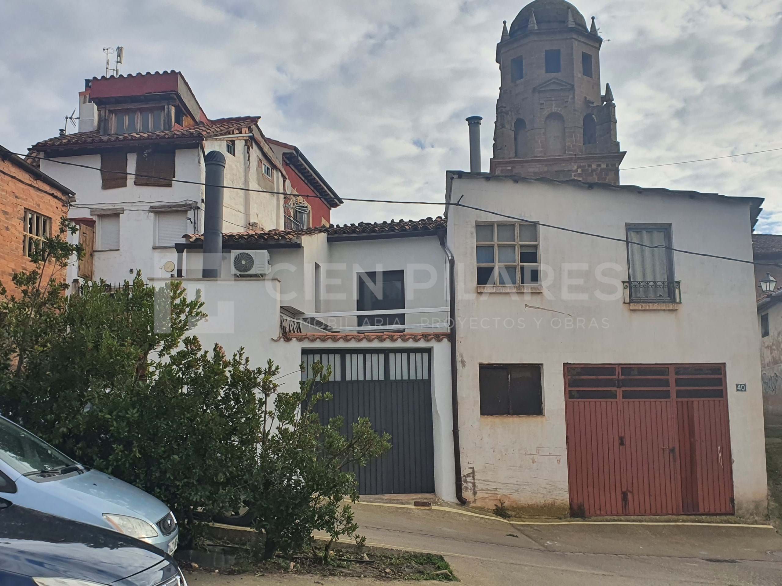 Vista exterior de Estudi en venda en Arnedo amb Aire condicionat, Calefacció i Moblat