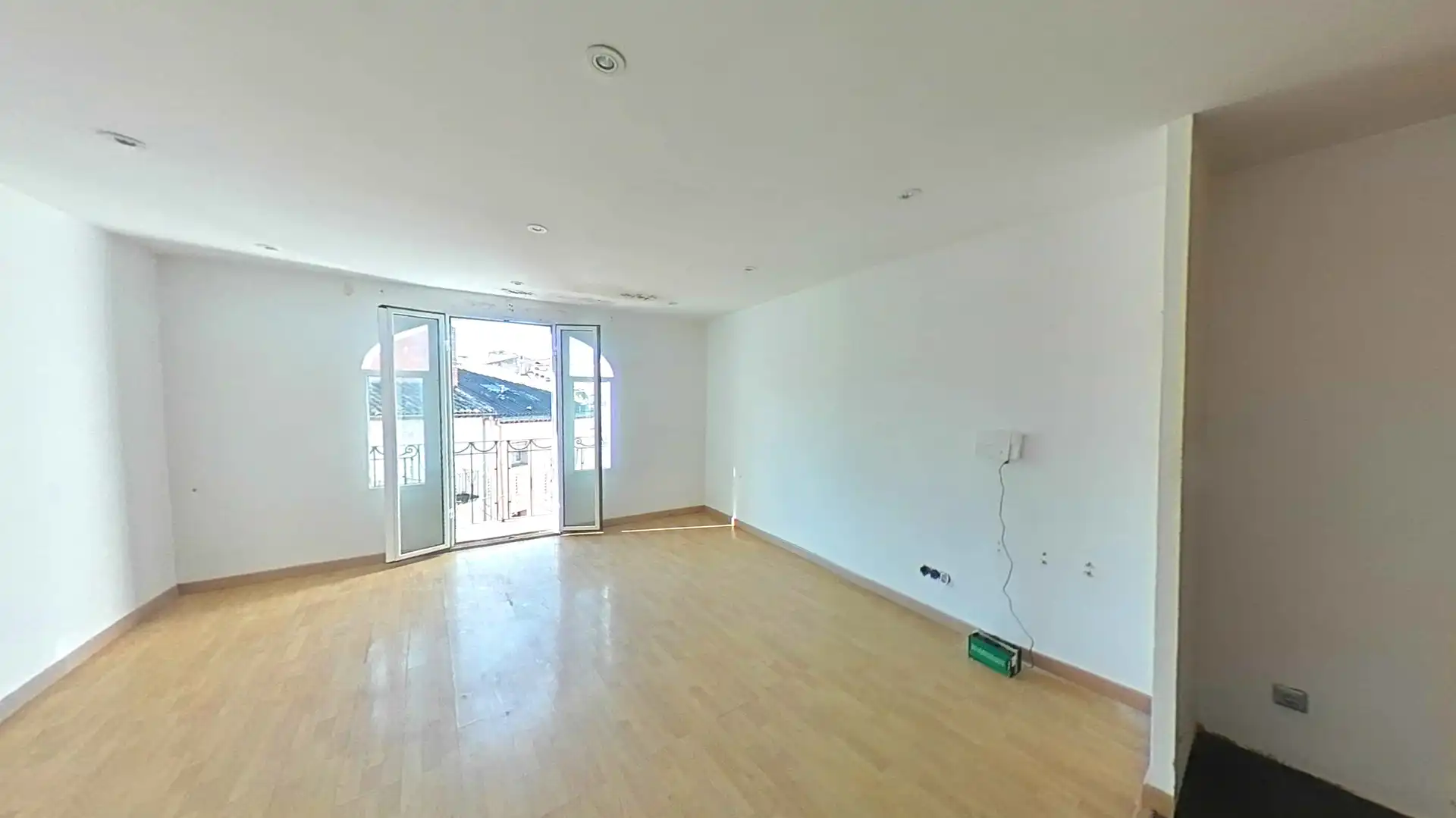 Wohnzimmer von Wohnung zum Verkauf in Artesa de Segre mit Parkett und Balkon