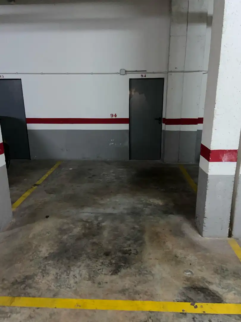 Parking de Piso de alquiler en Bétera con Aire acondicionado, Calefacción y Jardín privado