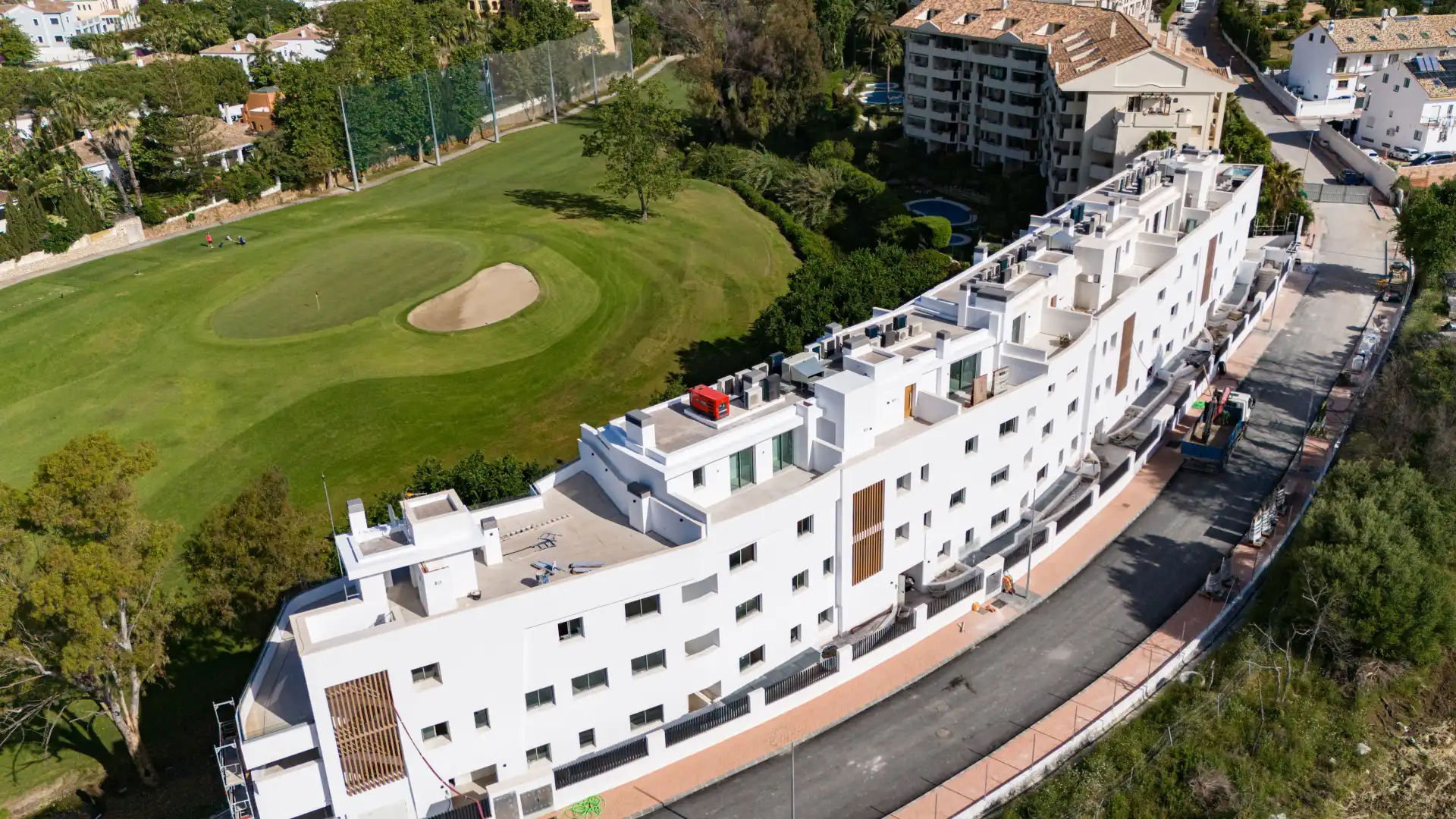Vista exterior de Àtic en venda en Marbella amb Aire condicionat, Calefacció i Terrassa