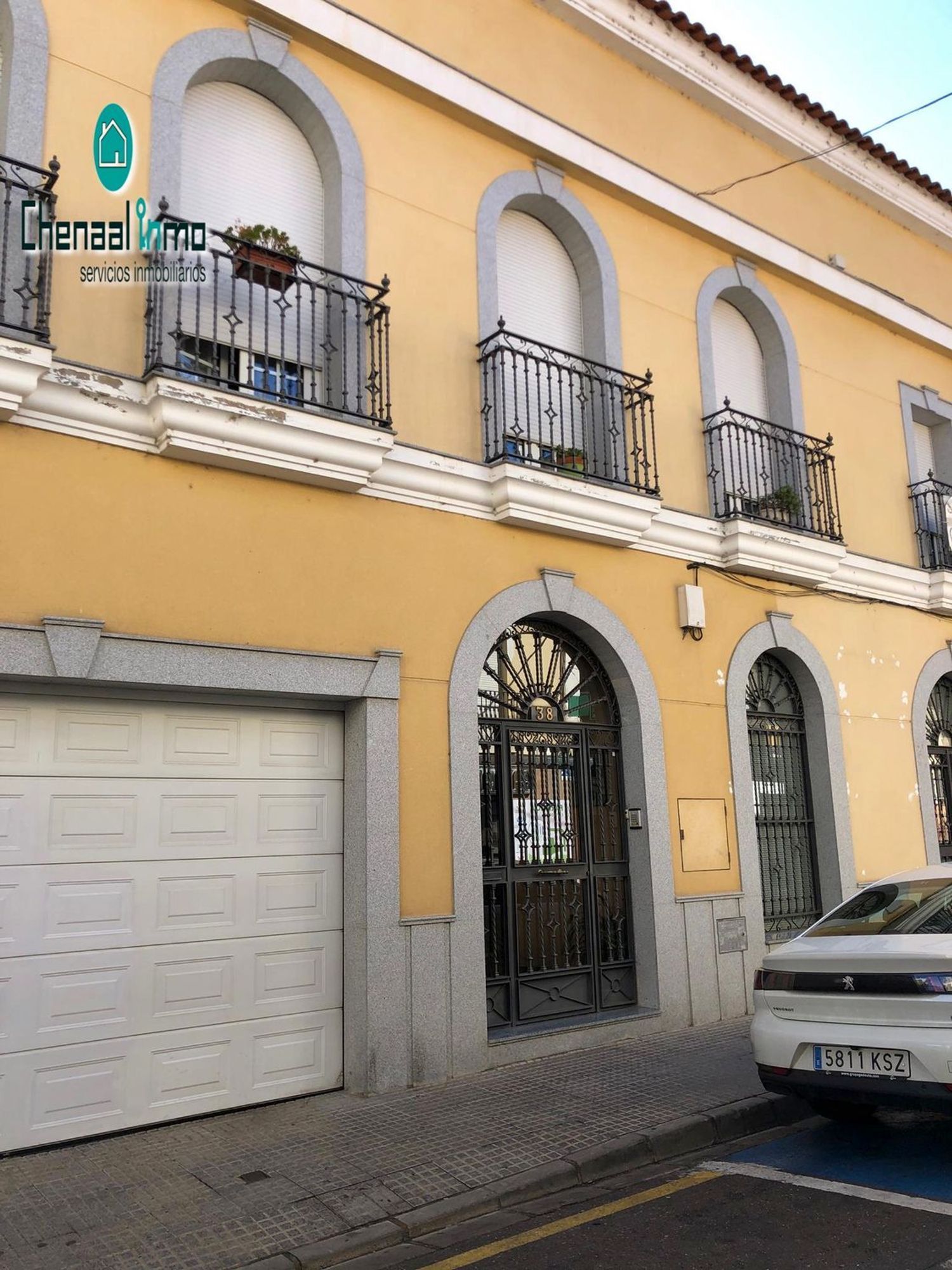 Vista exterior de Casa o xalet en venda en Mérida amb Aire condicionat, Calefacció i Traster
